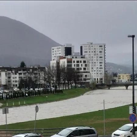 Trosoban Sarajevo, Ilidza Centar Apartment *